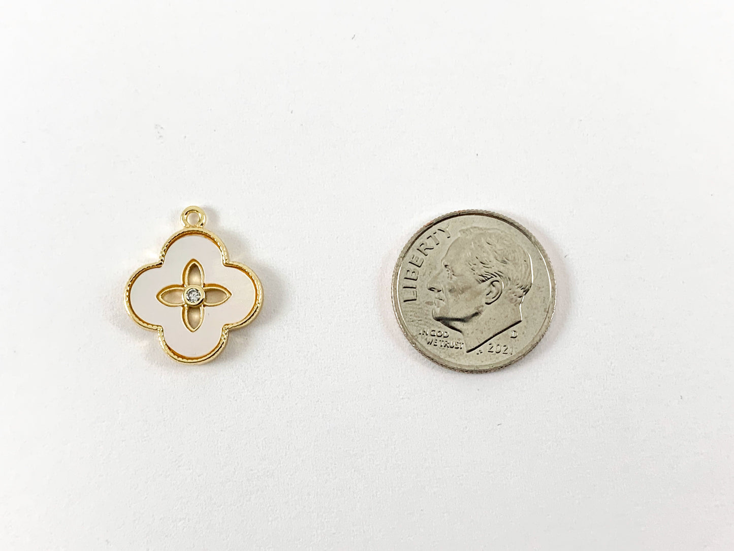 Real Gold 18K Plated Mother of Pearl Clover Quatrefoil Pendant Charm Over Brass 6PCS