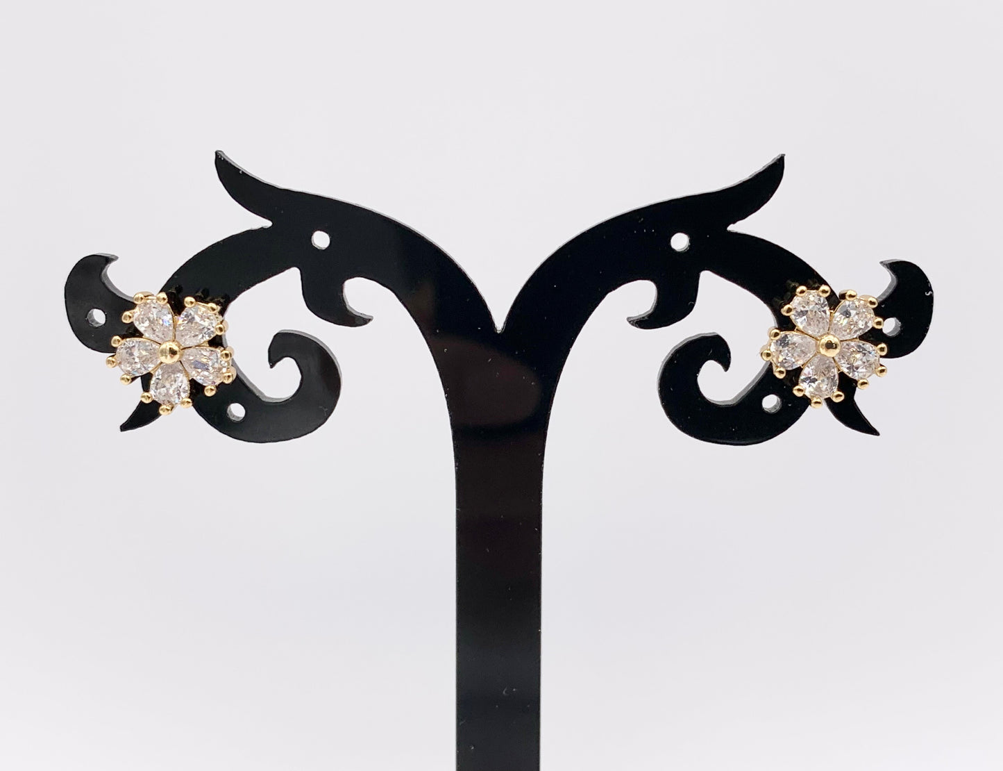 Beautiful Rhinestone Flower CZ Pave Daisy Earring Studs in Gold 18K Plating over Copper 5 PAIRS