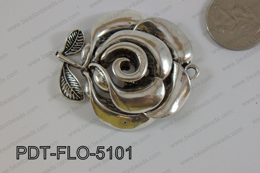 Metal Flower Pendant Silver 51x46mm PDT-FLO-5101