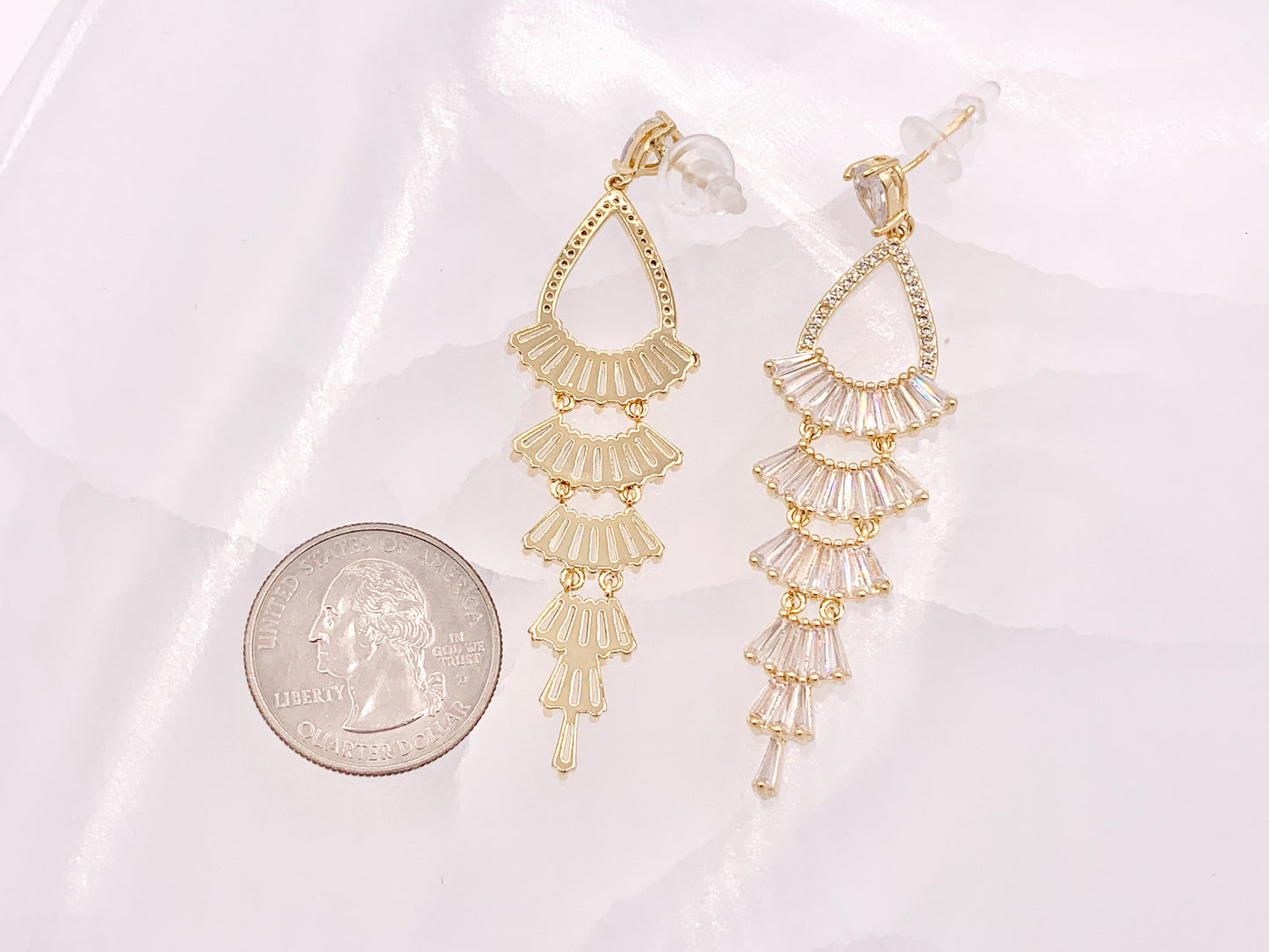 Lovely Chandelier Rhinestone Earrings in 18K Gold or Silver Plated over Copper 1 pair