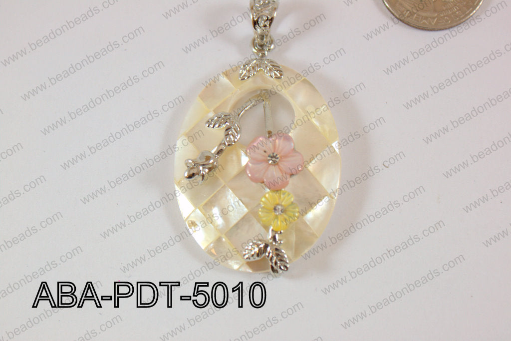 Abalone Pendant White Lip Oval with flower 35x50mm ABA-PDT-5010