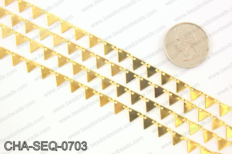 Dangle triangle sequin chain 6x7mm, gold CHA-SEQ-0703