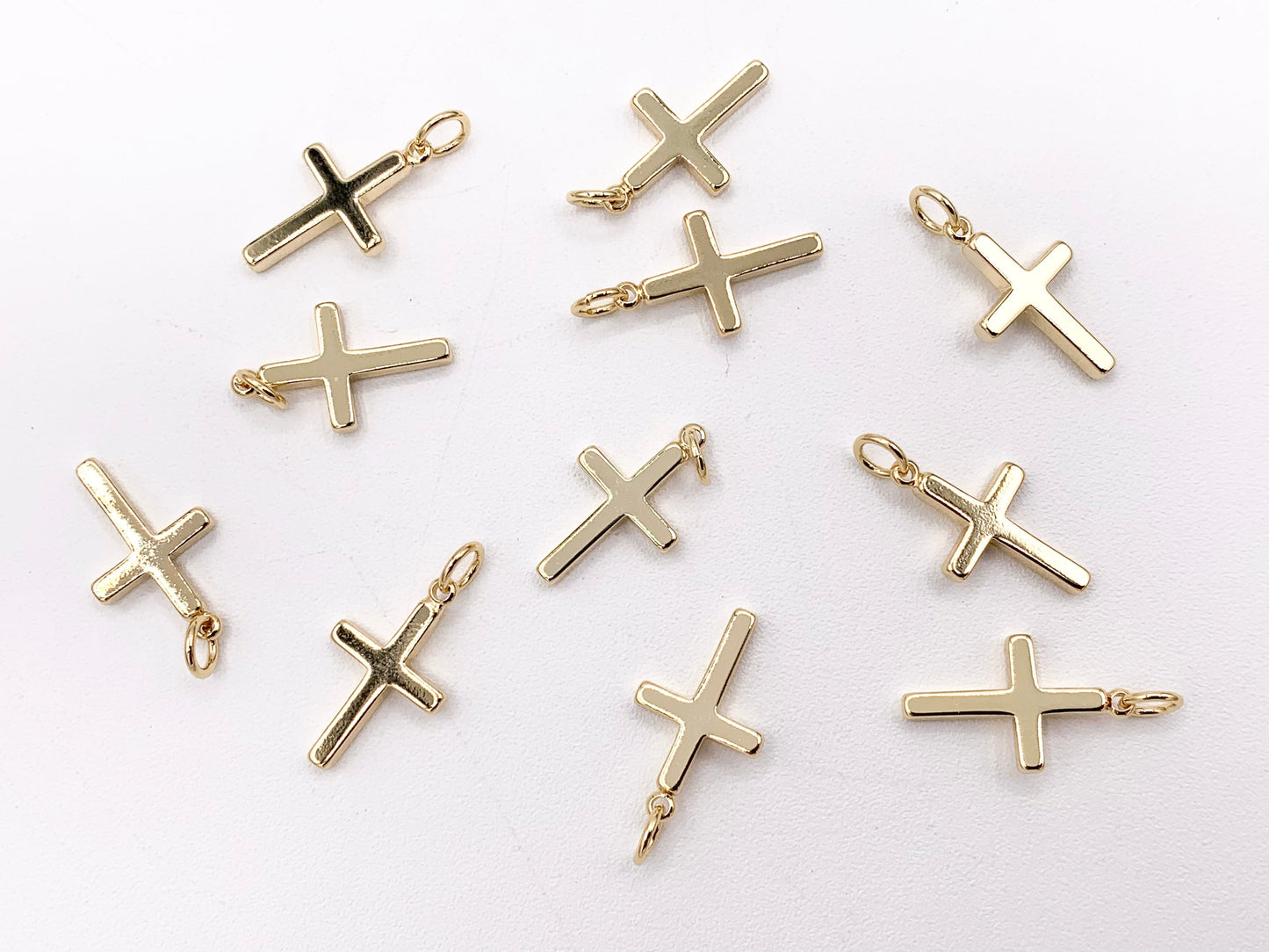 Dainty Plain Cross Charms Pendants in 18K Gold Plated Copper 20 PCS