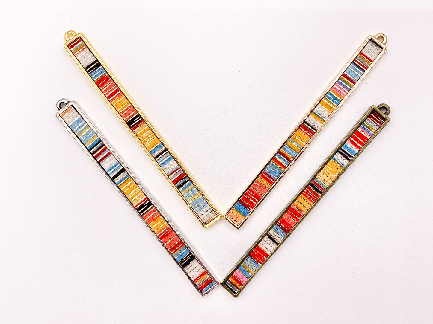 7x83mm/3.26 inches Pewter Hand Crafted Bar Pendants with Multicolor Fabric in Light Gold, Gold, Silver and Brass