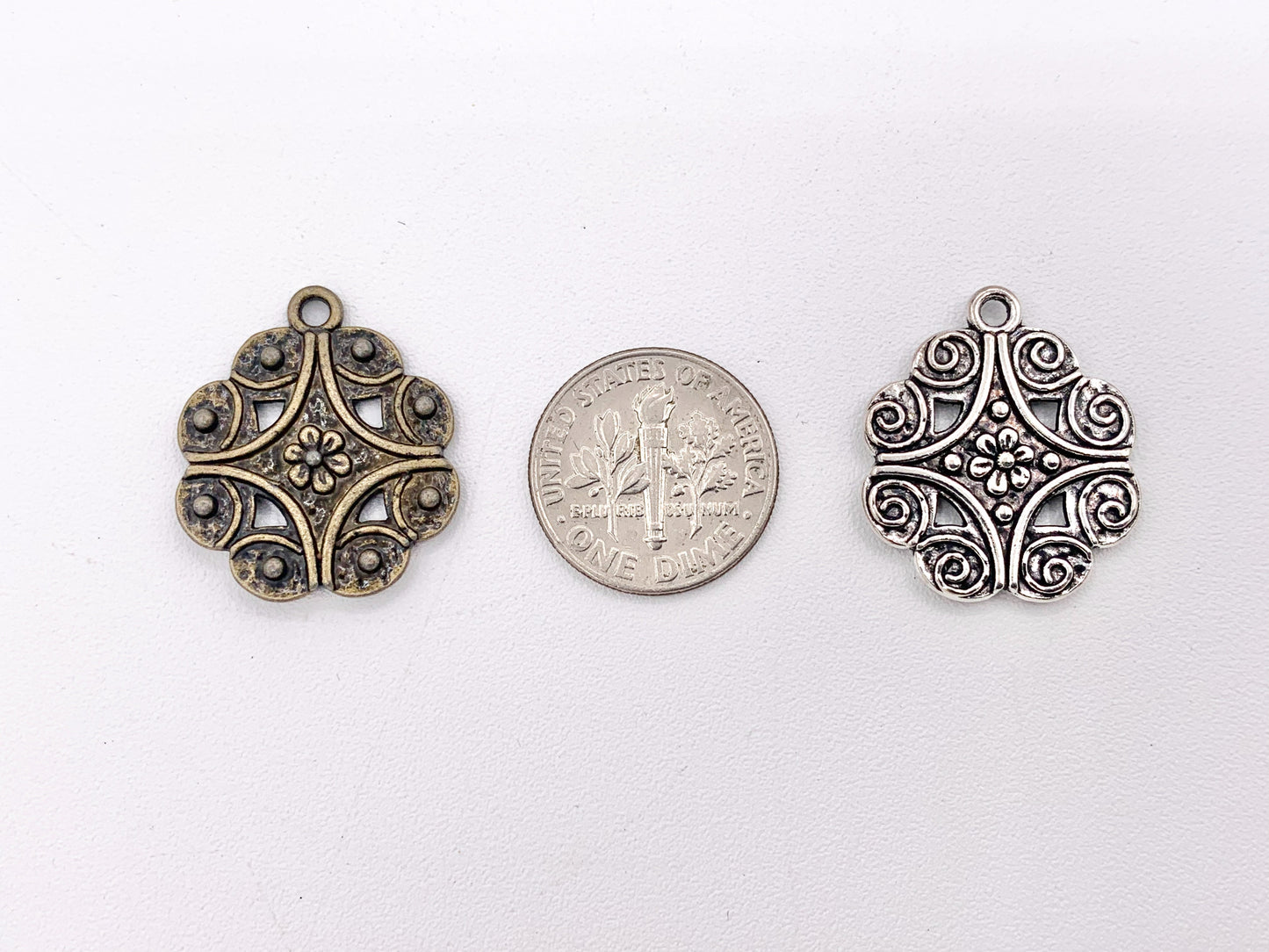 19mm Pewter Floral Charms Cute Flower Pendant in Gold, Silver, Bronze, Gunmetal and Patina Color