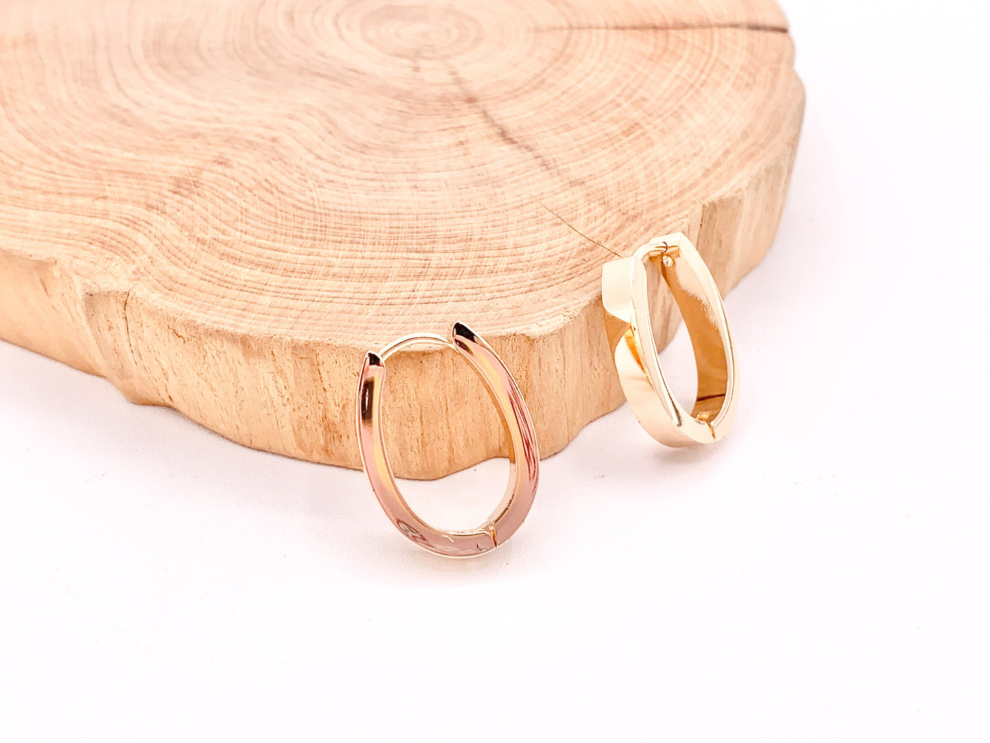 Minimalist Oval Shaped Earring Huggies 18K Gold Plated Over Copper Earrings 5 Pairs