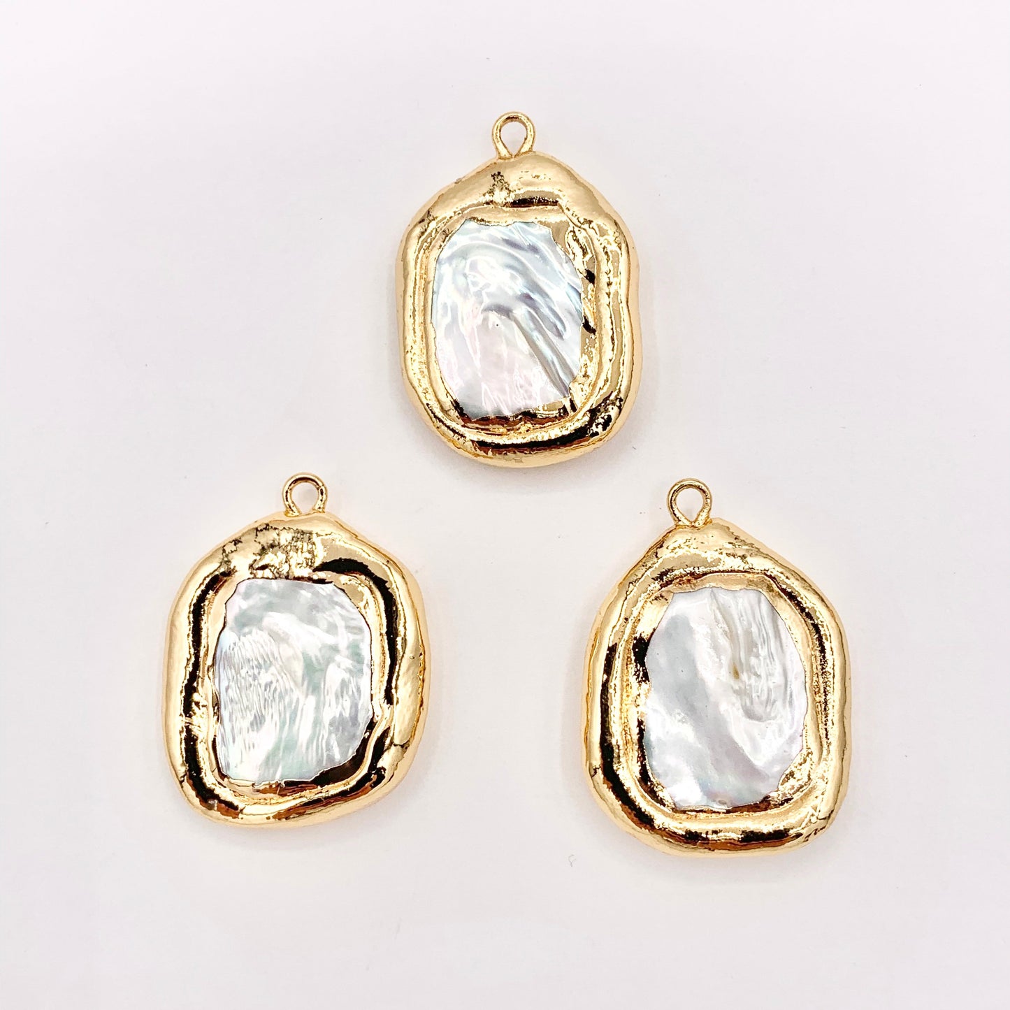1" Long Gold Trim Freshwater Pearl Rectangular Pendant in 18K Gold Plated Copper 5PCS