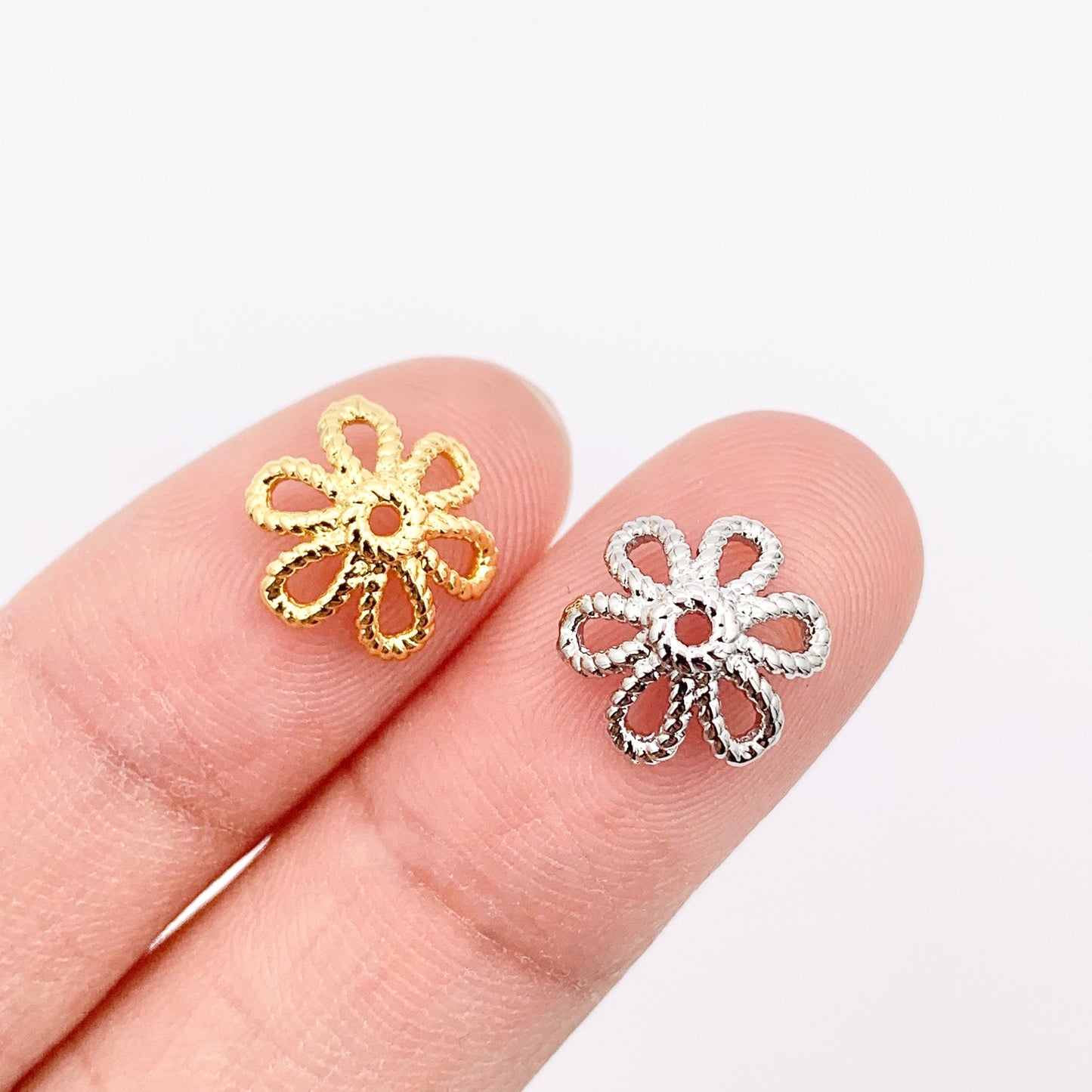10mm Flower Bead Caps in 18K Gold/Silver Plated Copper Jewelry Findings 50 PCS