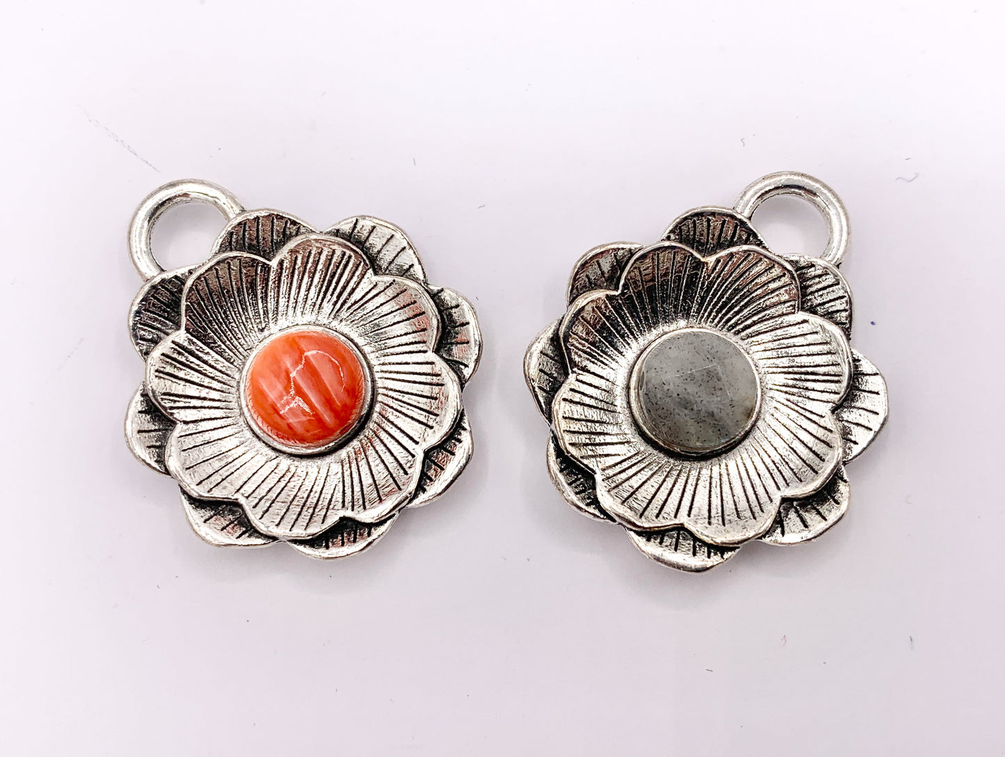Tibetan Silver Flower Pendant With Spiny Oyster and Labradorite Handmade Pendant 1 PC