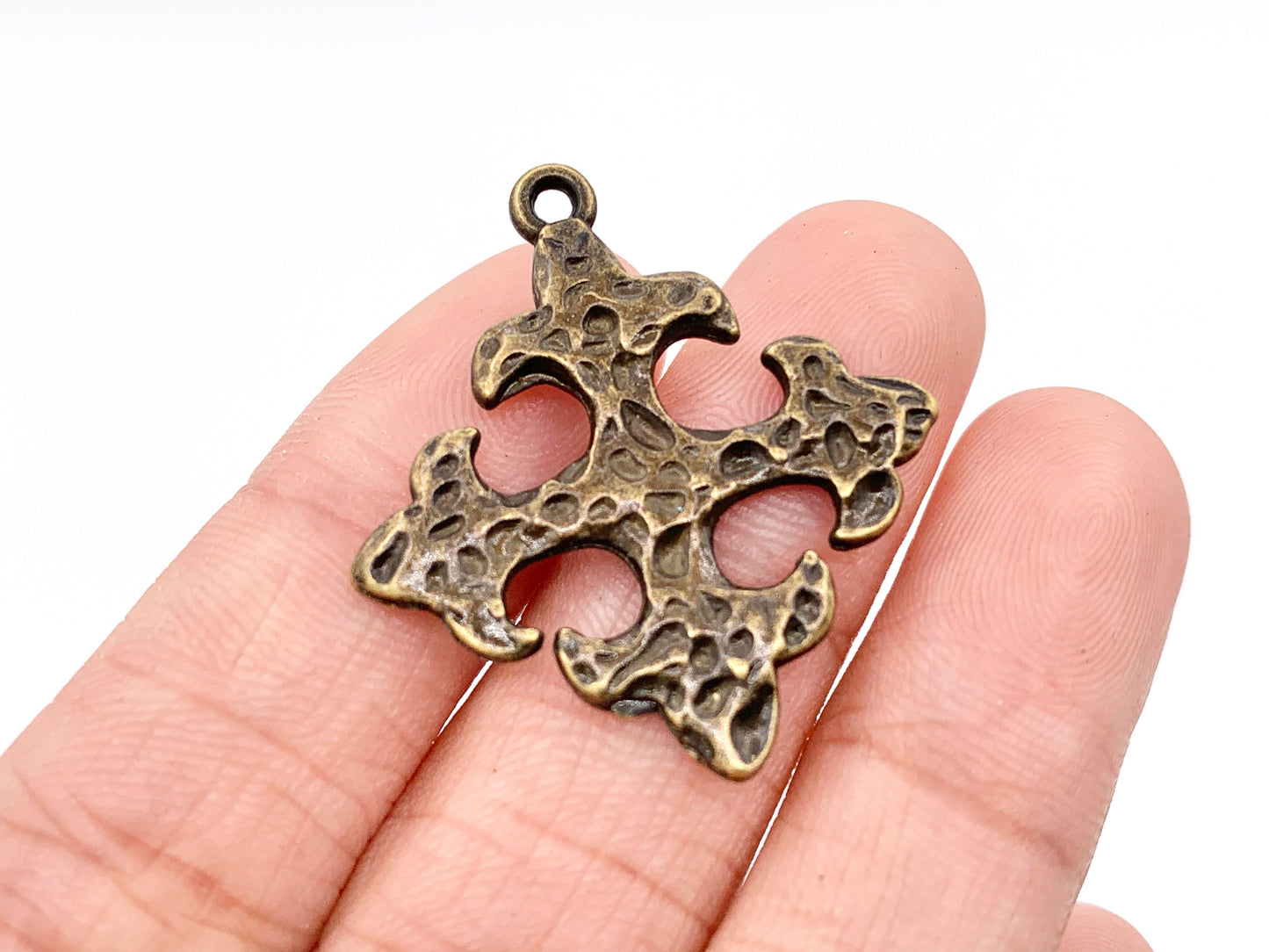 27mm Pewter Cross Fleury Hammered Pendants in Antique Gold, Rosy Gold, Silver, Bronze, Copper, Gunmetal, Green & Blue Patina