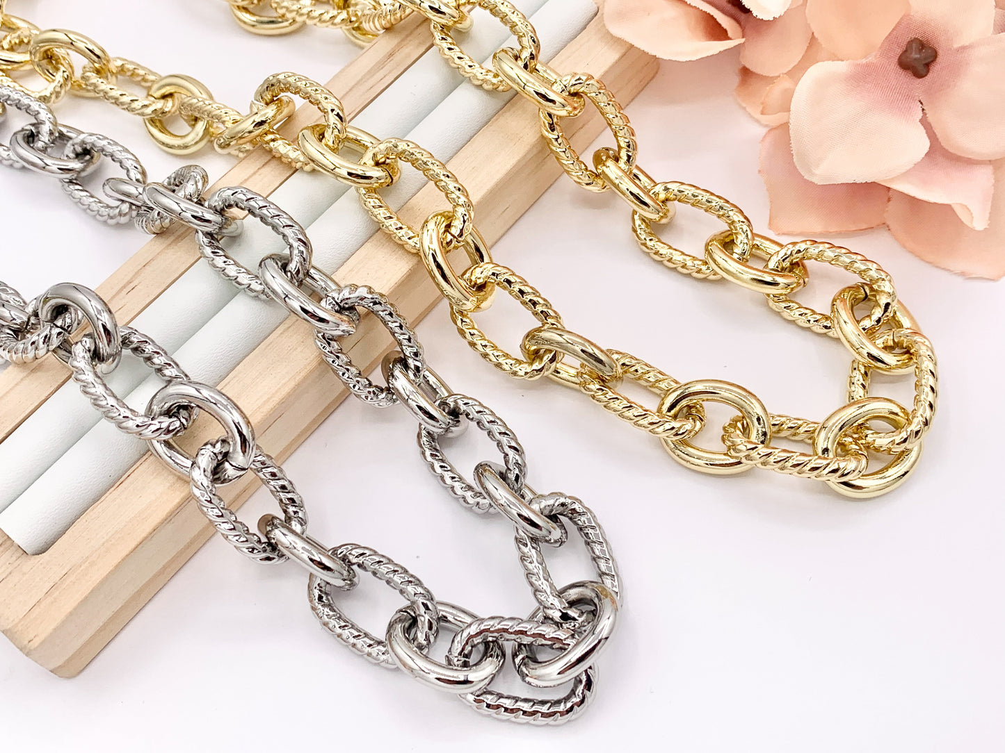 Chunky Twisted Oval Necklace Gold/Silver Plated Copper Finished Necklace 18.5" - 20.5"