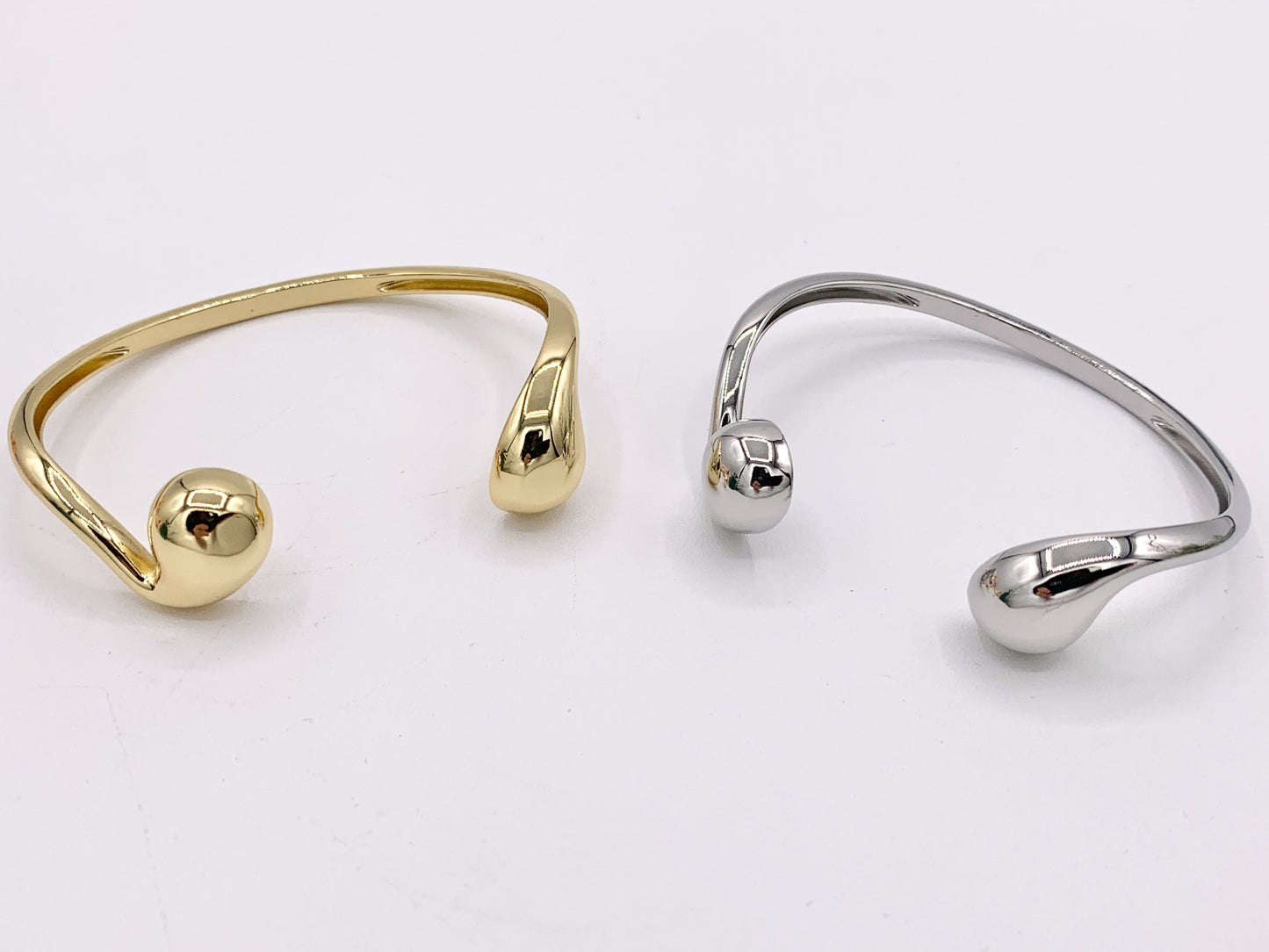 Open Front Drop Adjustable Bracelet Cuffs in Real Gold/Platinum 18K Plated Copper 3 PCS