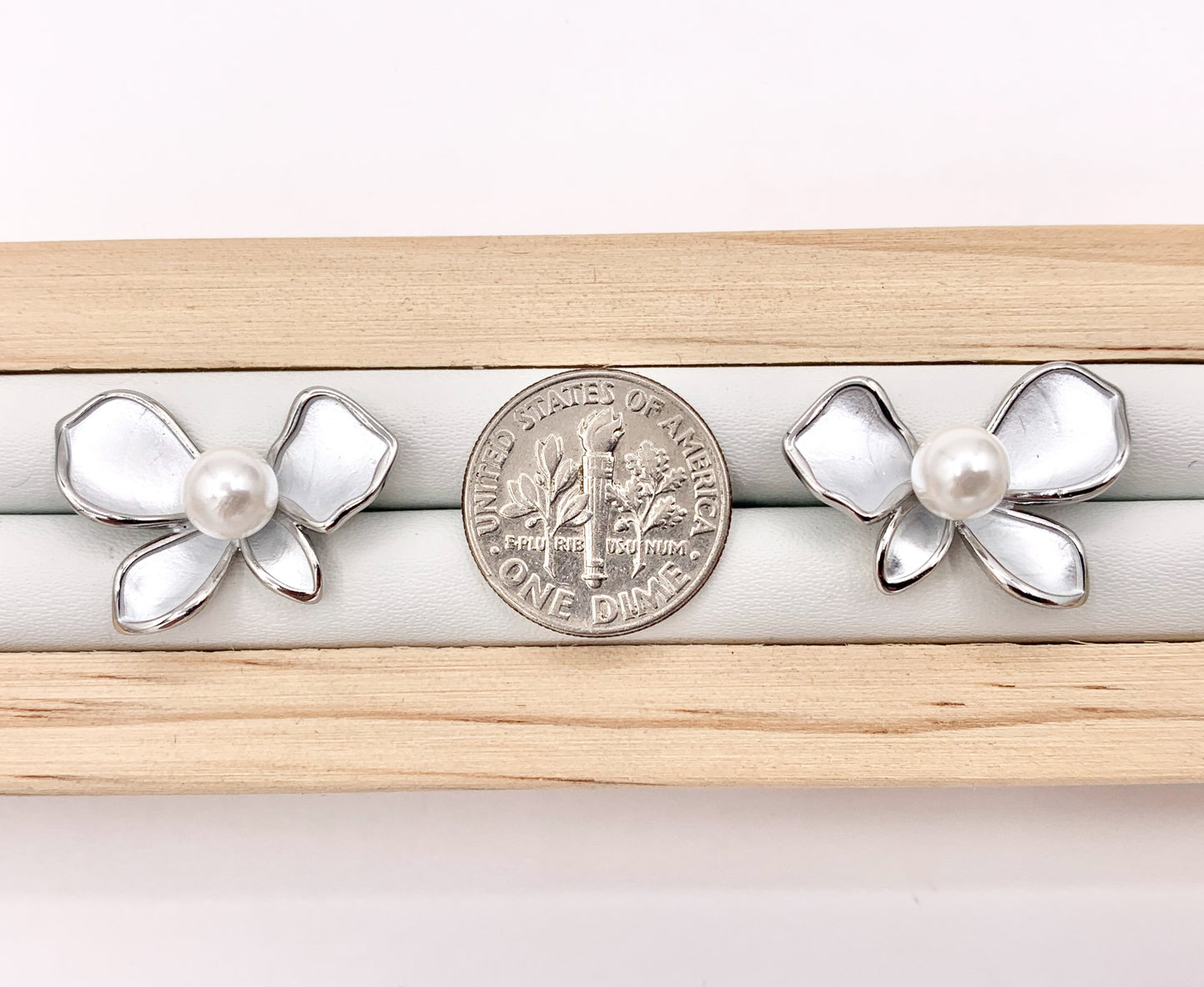 Simple Matte Silver Butterfly Earrings Studs with Pearl in Silver Plated Copper 4 PAIRS