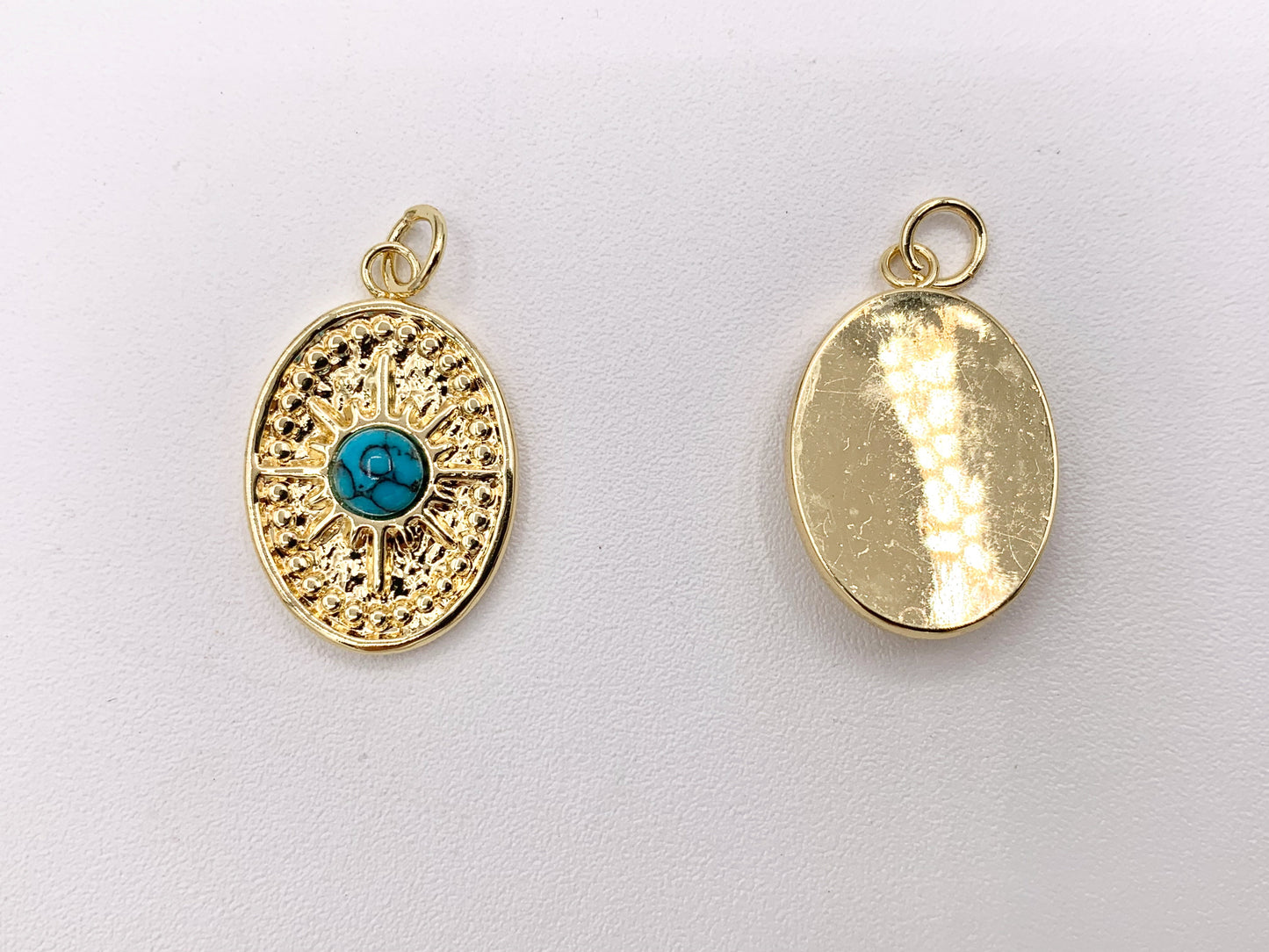 Unique Turquoise Oval Pendants in 18K Gold plated Stainless Steel 8 PCS