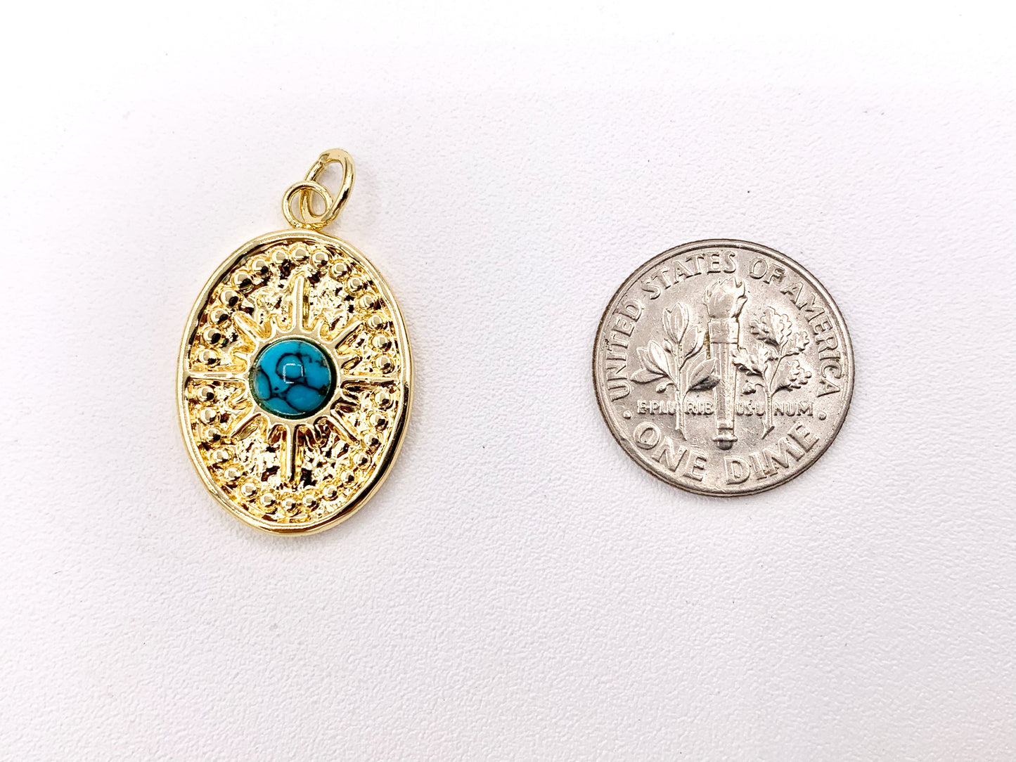 Unique Turquoise Oval Pendants in 18K Gold plated Stainless Steel 8 PCS