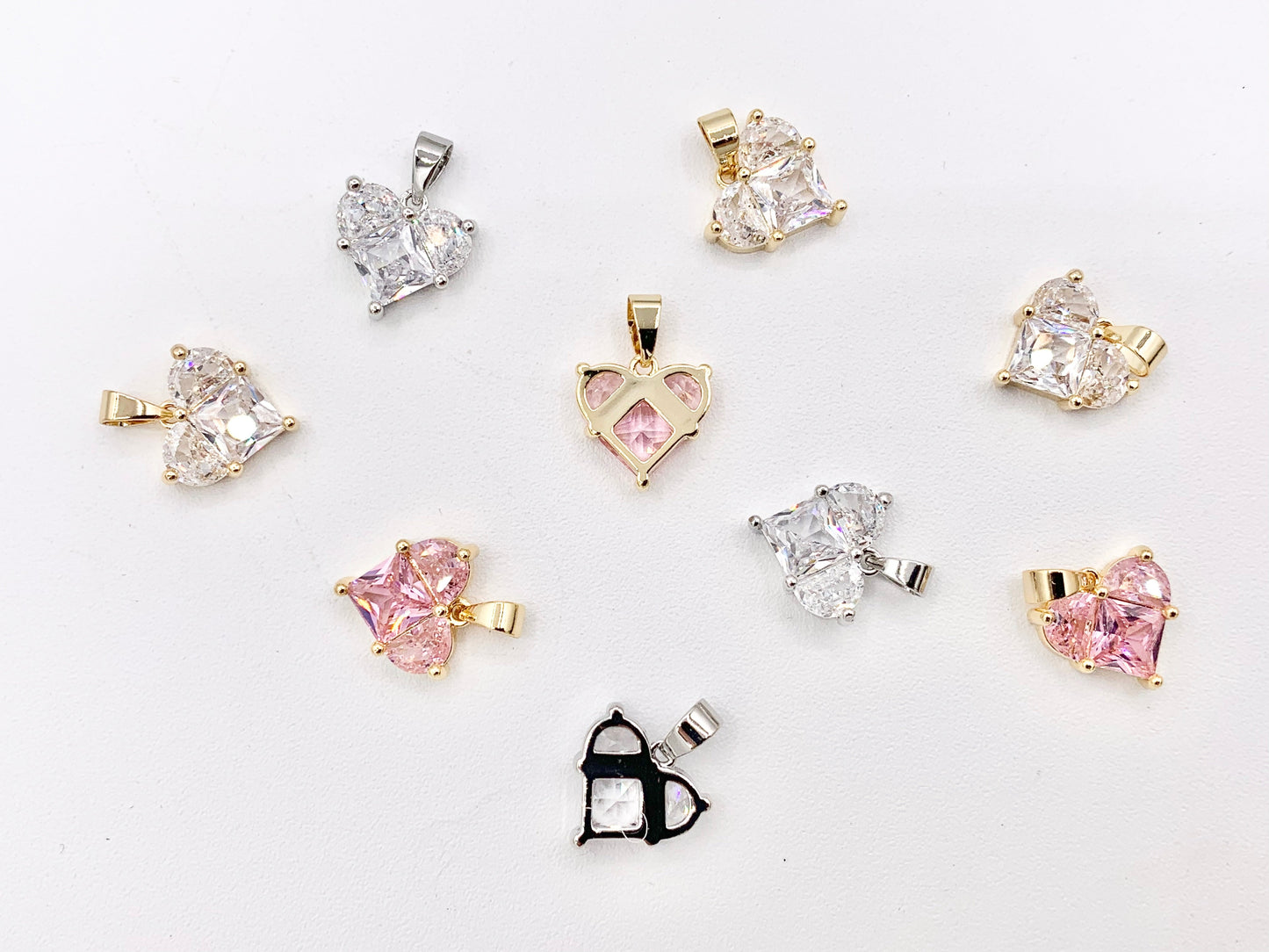 Cute Luxury CZ Heart Charms Real 18K Gold/Platinum Plated Micro CZ Pave Rhinestone Heart Pendant Over Brass 8PCS