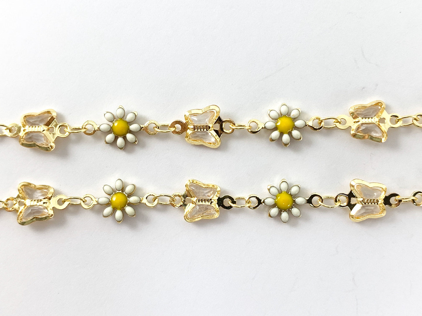 18K Gold Plated Enamel Plated Copper White Daisy Flower with Butterfly Chain 1 Spool