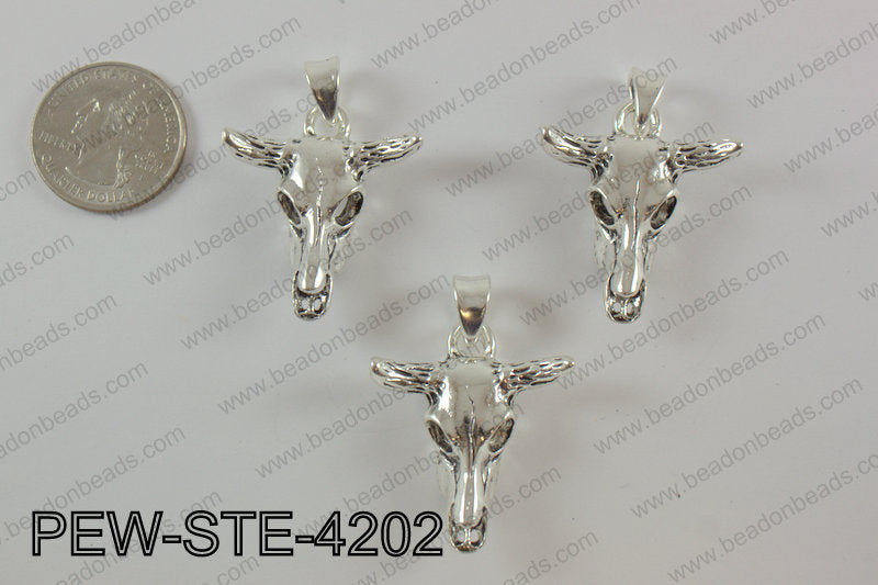 Pewter steer head pendant 30X 42 mm, anti silver PEW-STE-4202