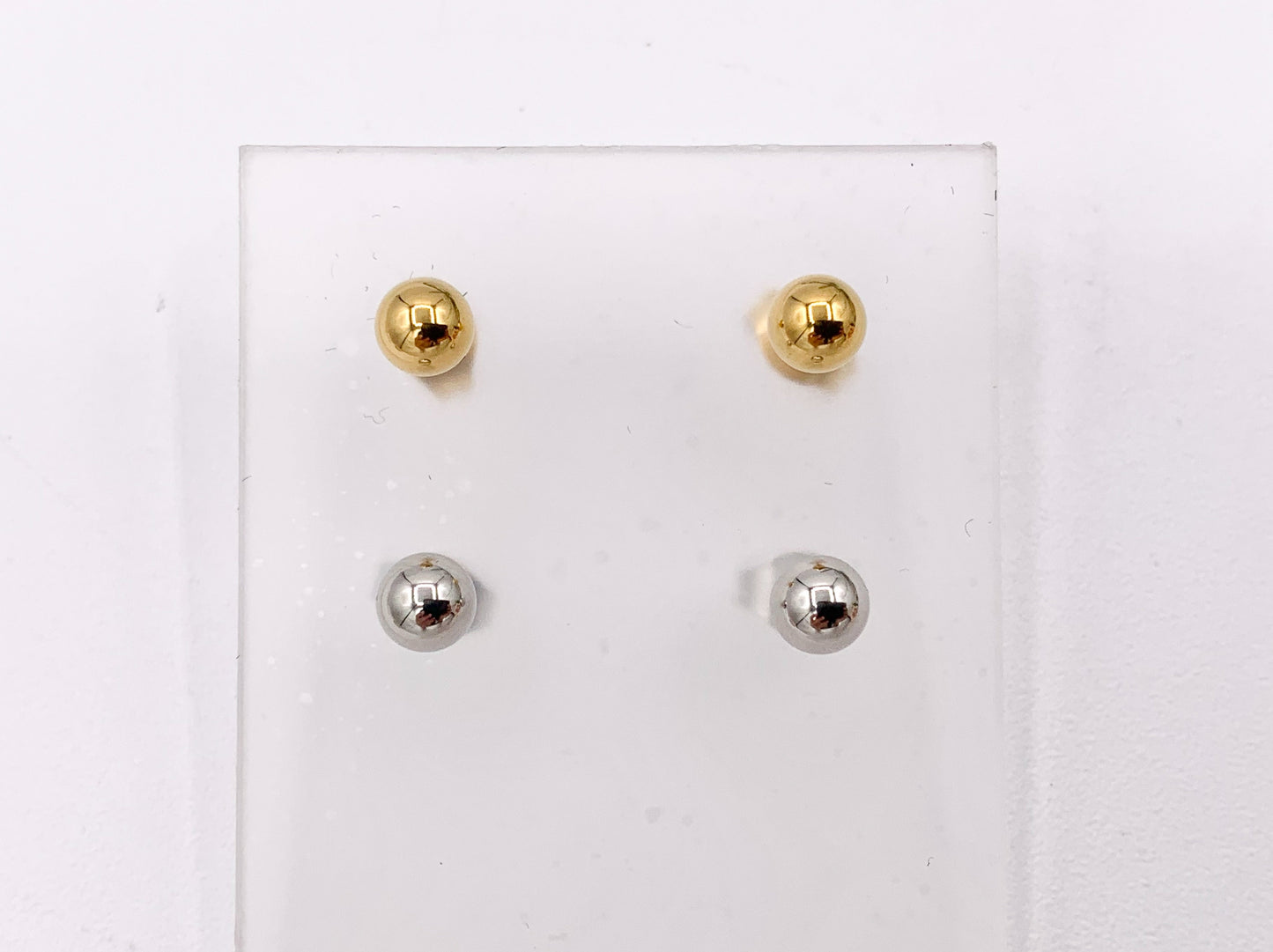 Stainless Steel Heart Round Solitaire Earring Studs in 18K Gold/Silver plated Stainless Steel 5 pairs