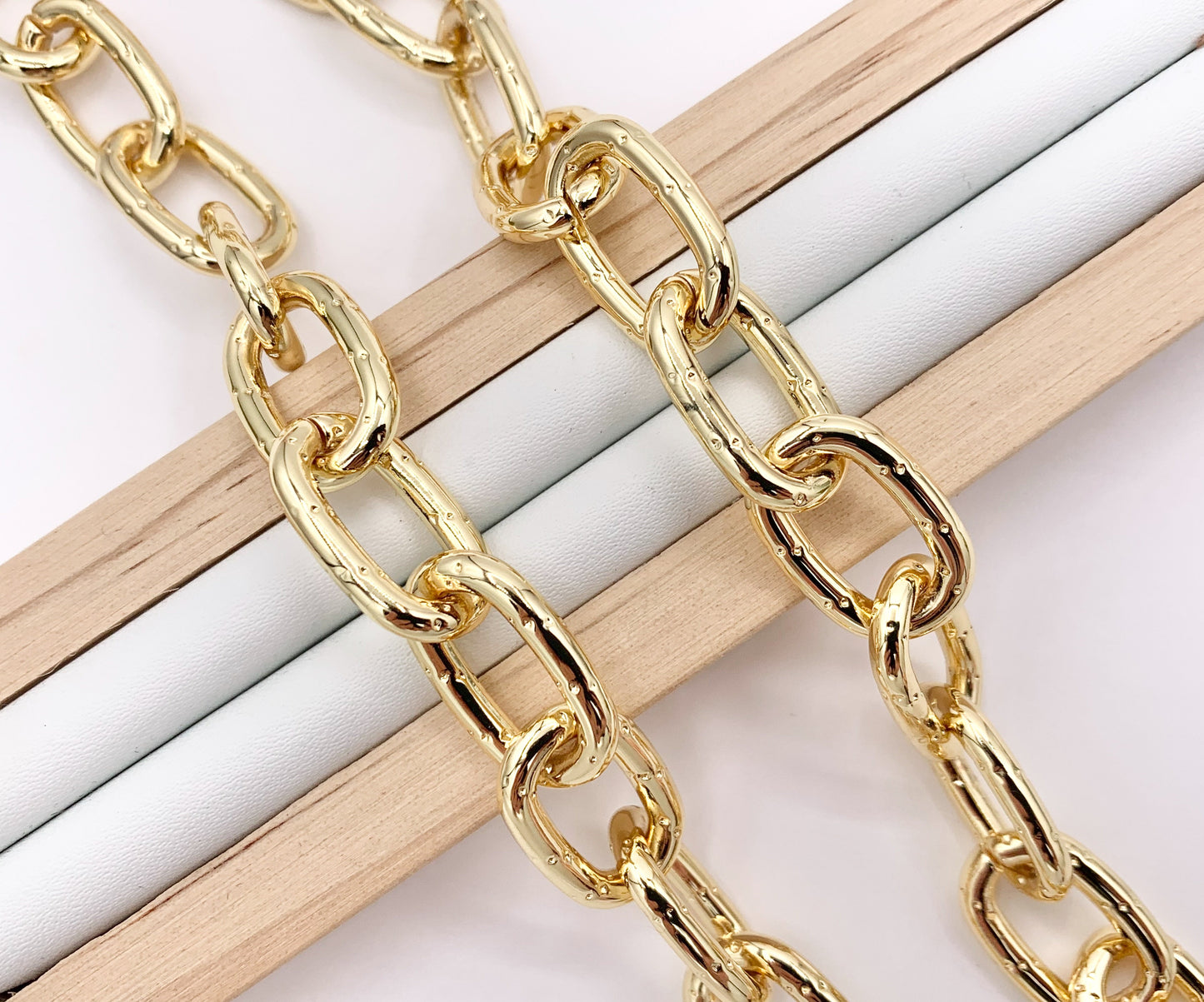 Dotted Oval Link Necklace 18K Gold Plated Copper Finished Necklace 16" with 1.5" Extension Link 1pc