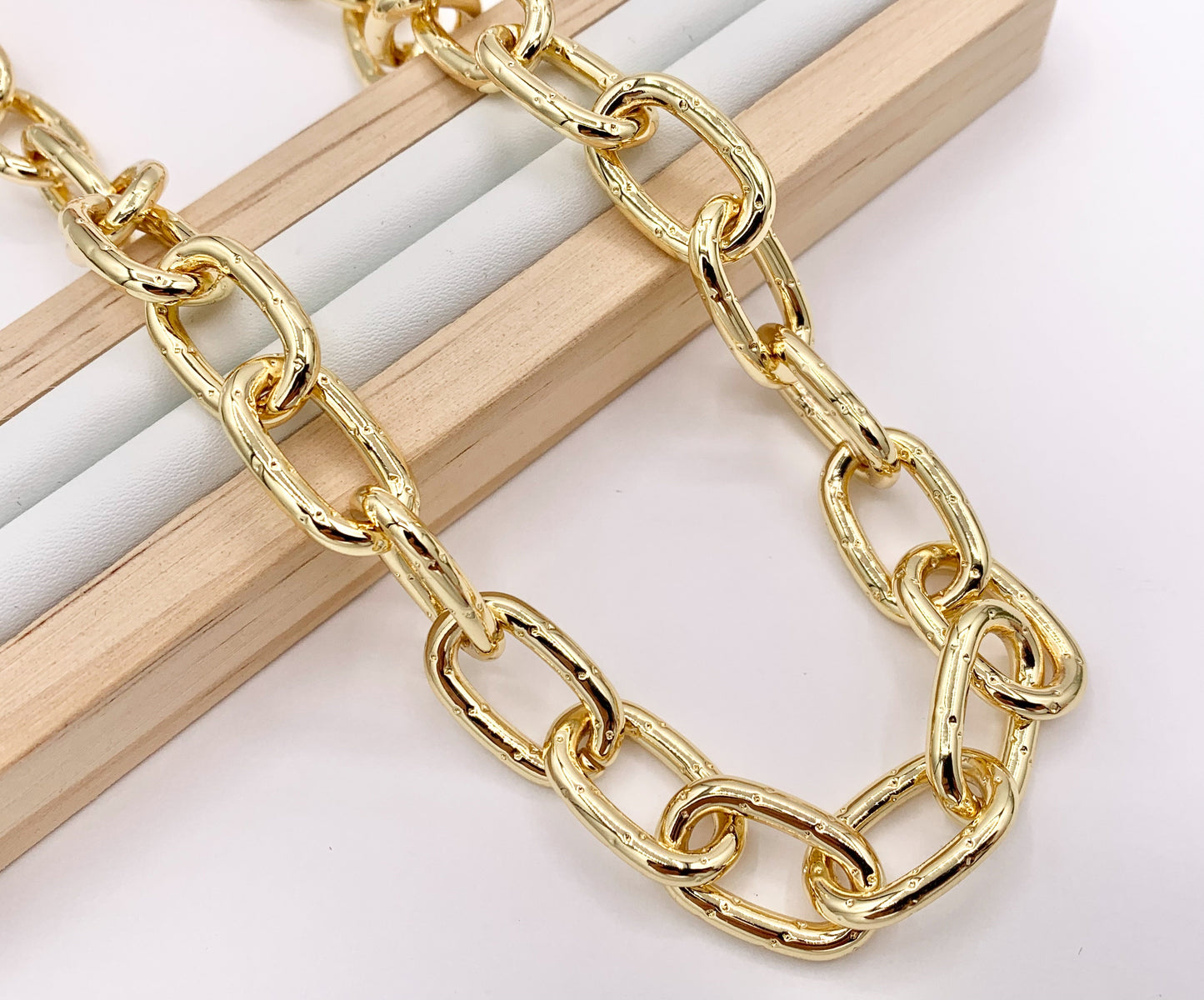 Dotted Oval Link Necklace 18K Gold Plated Copper Finished Necklace 16" with 1.5" Extension Link 1pc