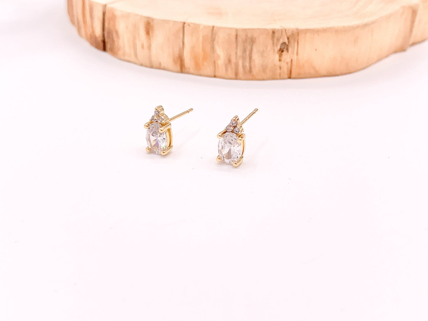 Oval Solitaire Cubic Zirconia Earrings Studs in 18K Gold Plated Copper 5 pairs