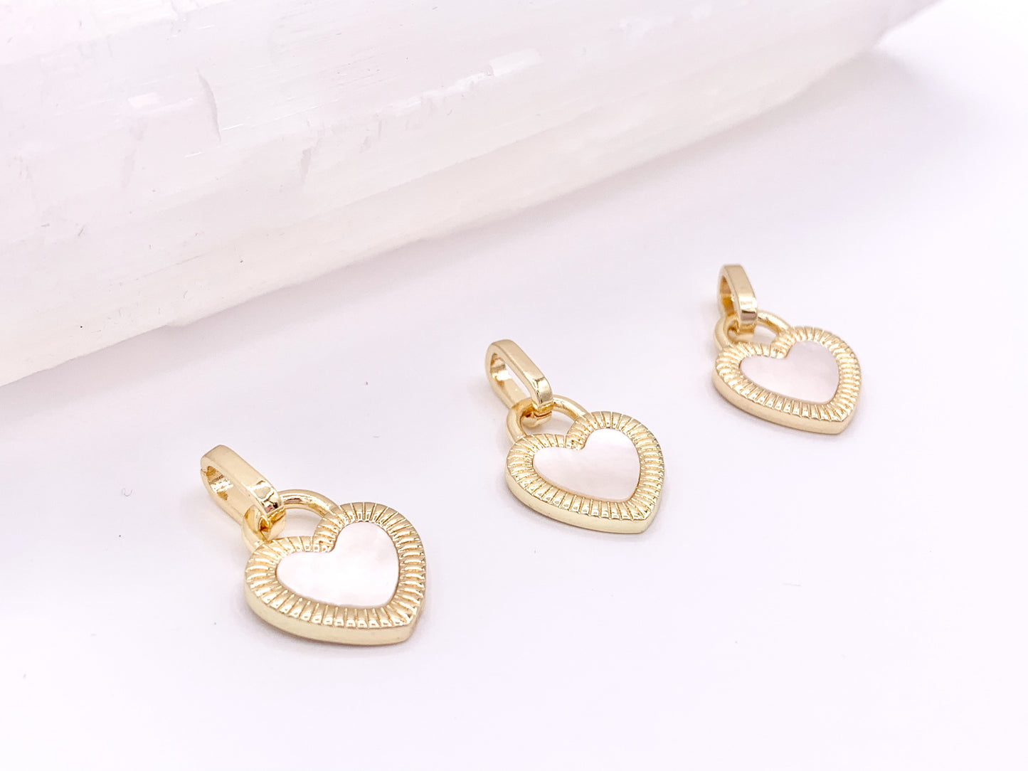 Gold Heart Charm Pendants in Red Enamel or White Shell in 18K Gold Plated Copper 6 pcs