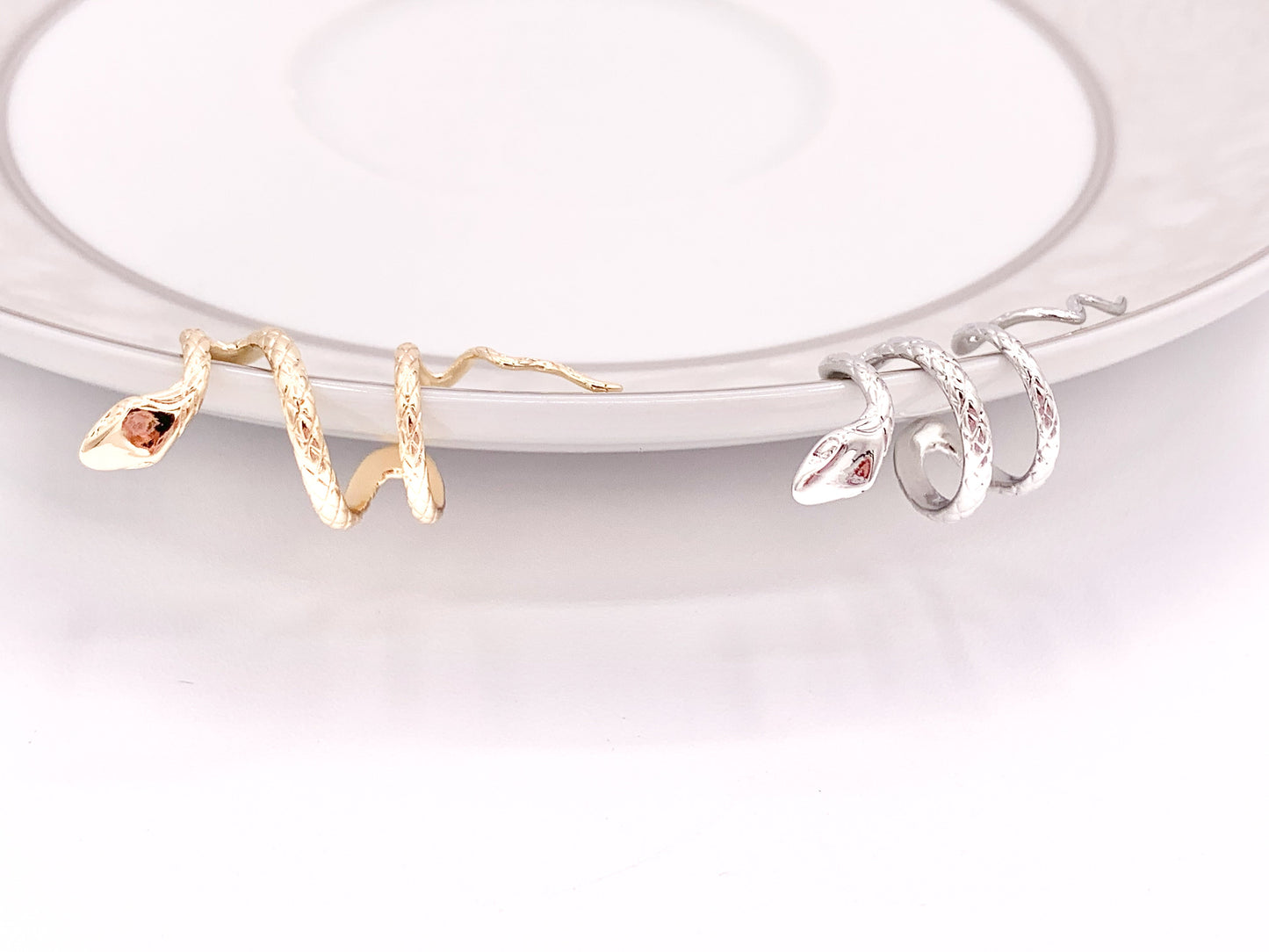 Fashionable Snake Ear Cuffs in 18K Gold/Silver plated Copper (No Piercing!!) 6 pcs