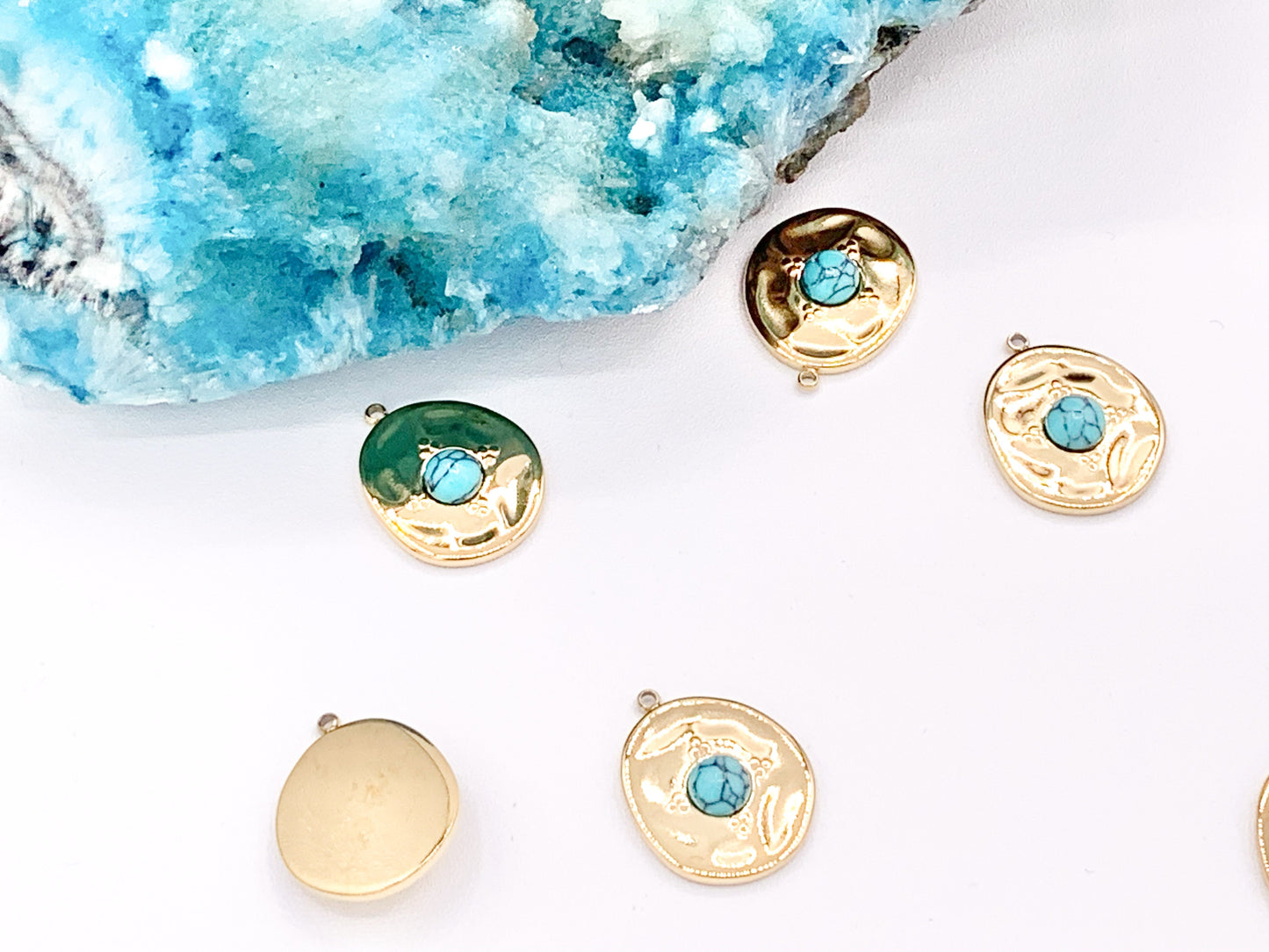 Unique Turquoise Oval Pendants in 18K Gold plated Copper 6 pcs