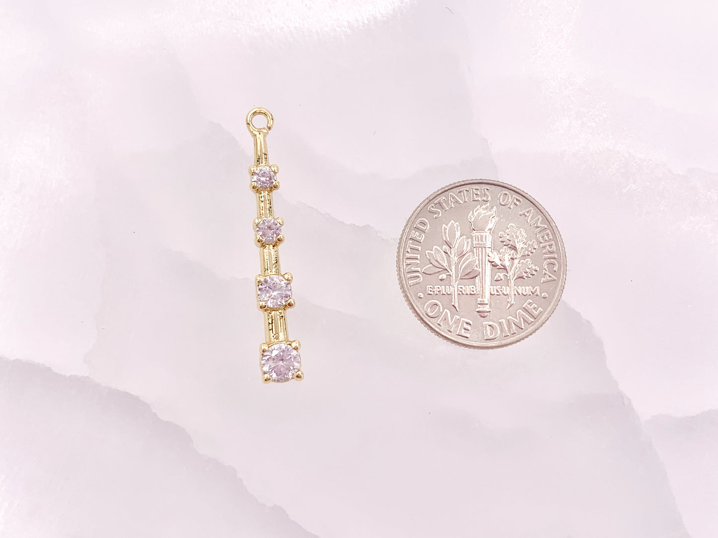 Vertical Rhinestone Bar Pendants with Open Ring in 18K Gold Plated Copper 10pcs