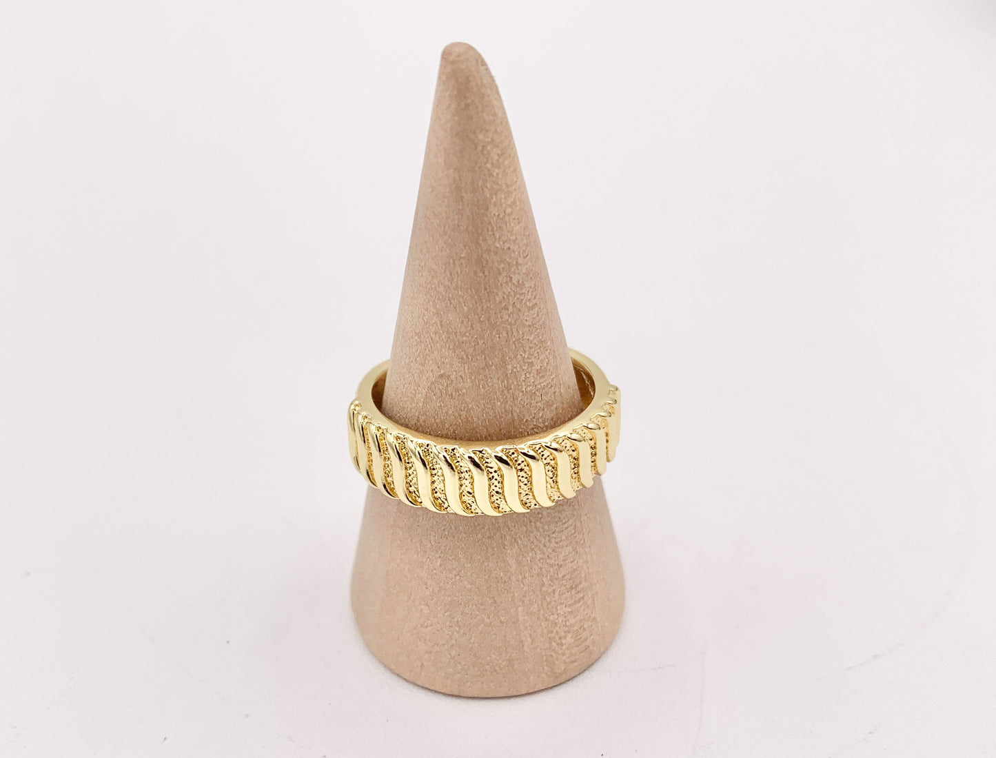 Waves Adjustable Ring Band in 18K Gold Plated Copper 6 pcs