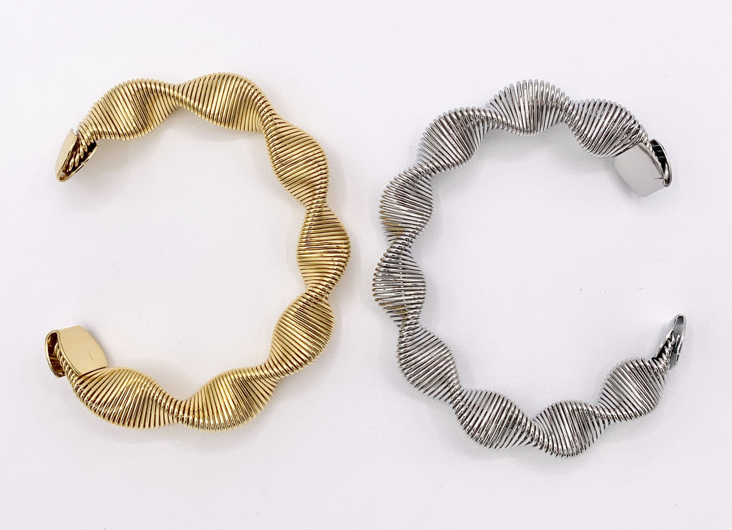 Unique Wavy Bracelet Cuffs in Real Gold/Platinum 18K Plated Copper 2 pcs