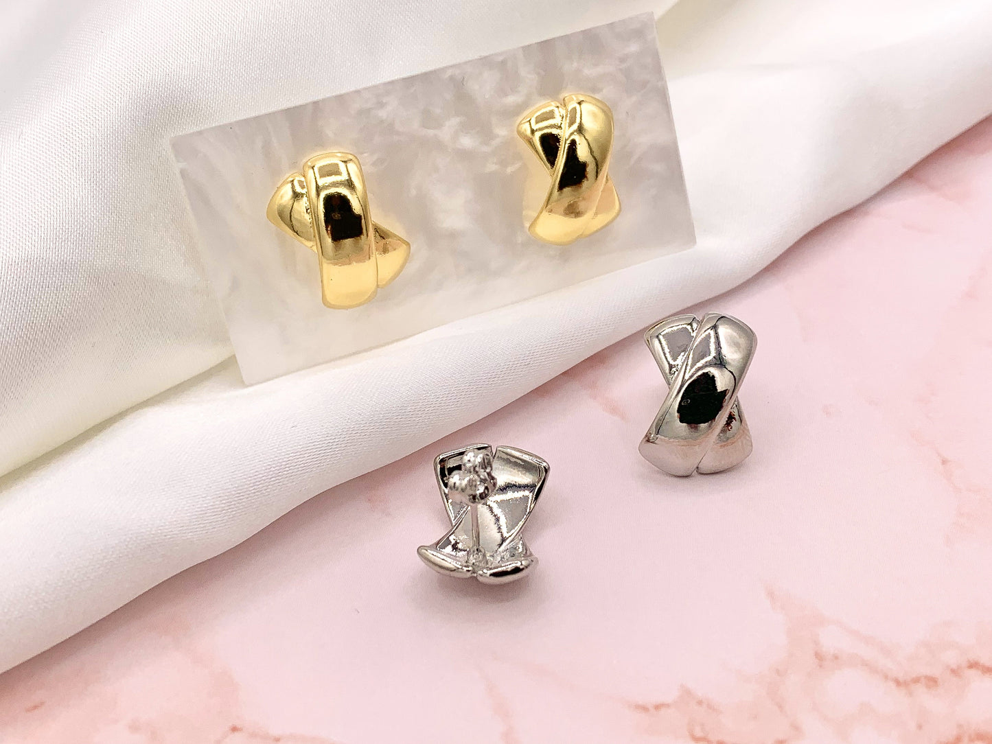 X Shaped Crossover Earrings in 18K Gold or Silver Plated Copper 4 pairs